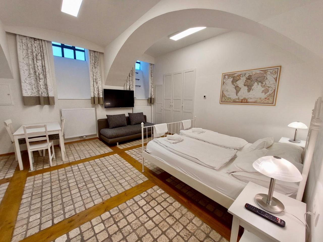 Modern Studios Near City Center Vienne Extérieur photo